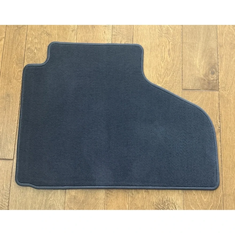 Genuine GM OEM Cadillac Escalade ESV Carpet Floor Mats 4pc Set 84626112
